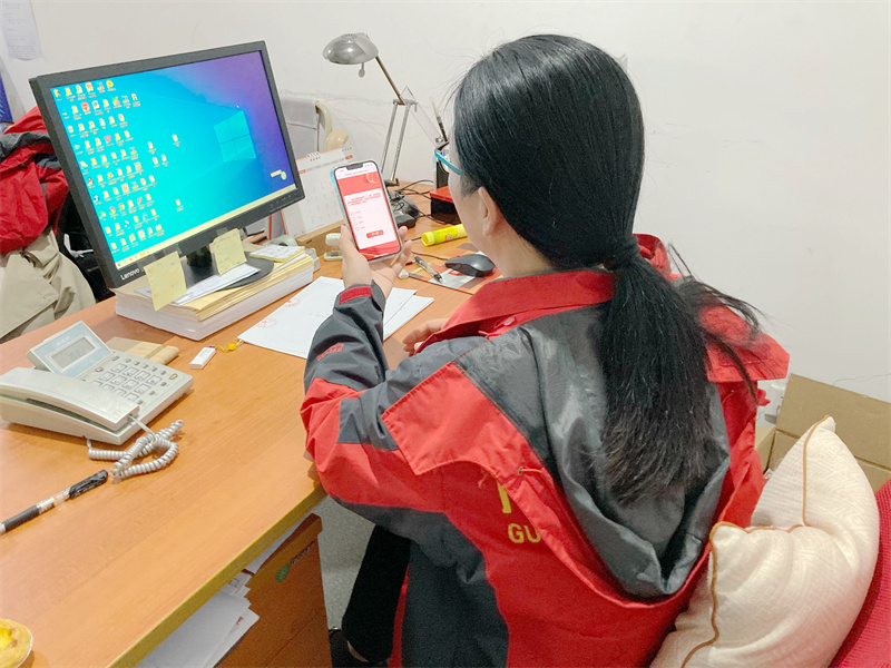 /QJ_277250053092.jpg 6.万搏在线(中国)唯一官方网站文体公司组织员工参加答题活动.jpg