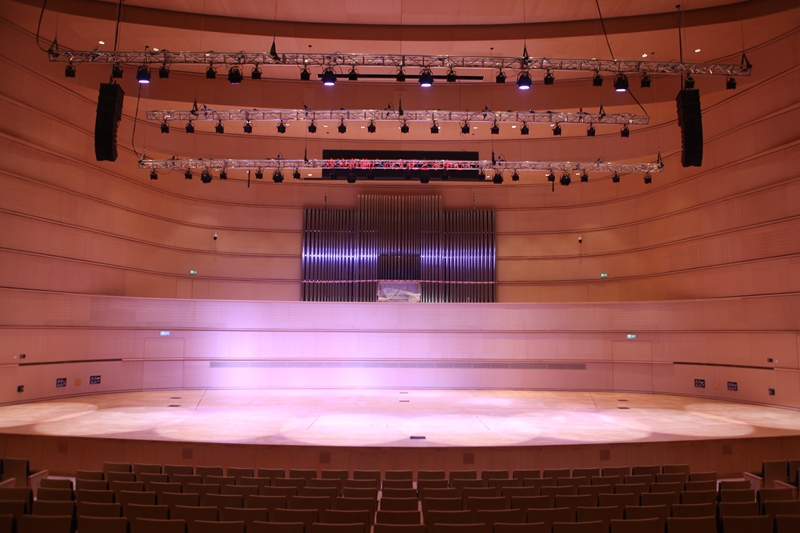 /QJ_367222127277.jpg 音乐厅舞台(李倩雯图)_副本.jpg