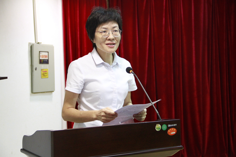 /QJ_365691958477.jpg 曾玲宣读方案.JPG