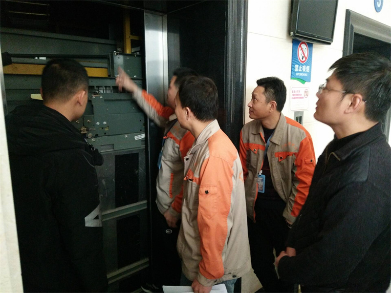 /QJ_670443933231.jpg 应急演练3.jpg